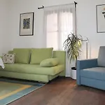 Maison Mille Fleurs Apartment